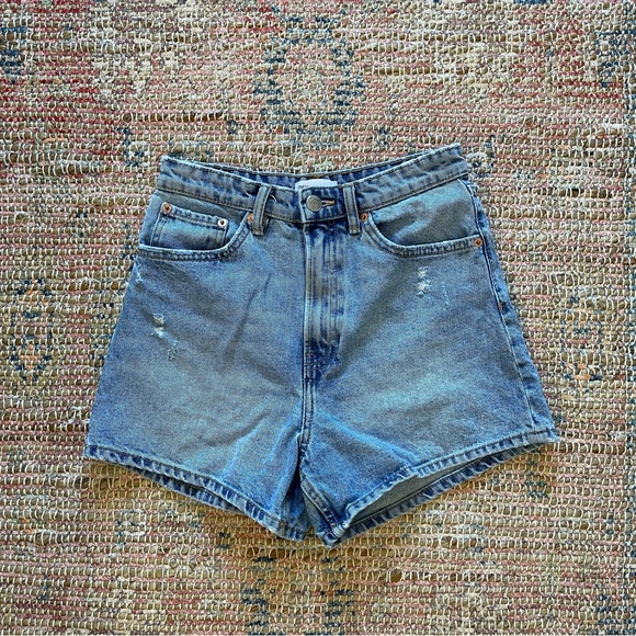 Zara High Rise Shorts - Picture 2 of 9